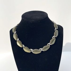 CORO green leaf thermoset necklace rare